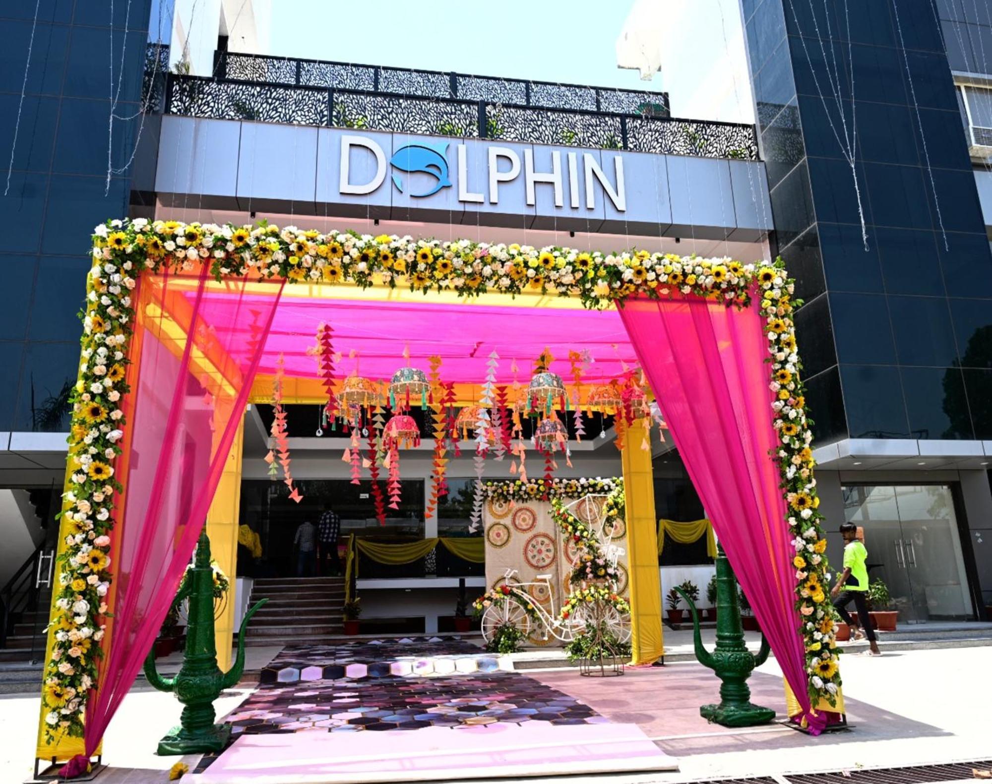 Chinhat Dolphin Club酒店 外观 照片